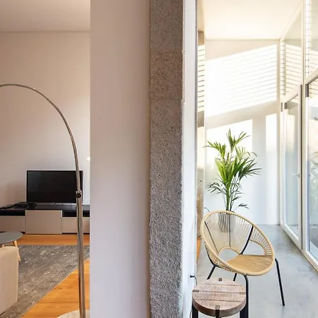 Trindade Premium & Pensión Oporto
